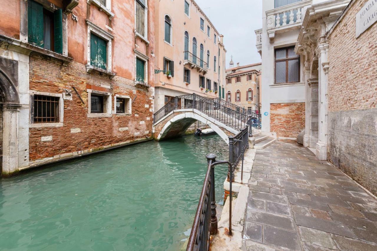 Venice Castello Elegant Apartment Buitenkant foto
